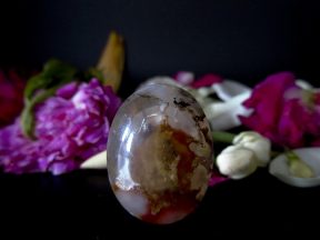 MUSTIKA KEBAL PENINGGALAN ZAMAN DULU