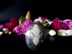 MUSTIKA LELANANGING JAGAD BERTUAH