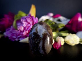 BATU MUSTIKA PEMUTUS CINTA